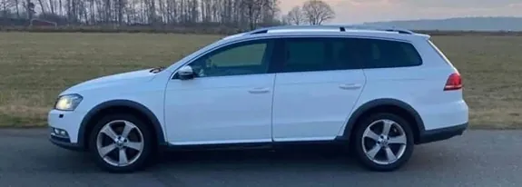 Volkswagen Passat Alltrack 2014 photo 2