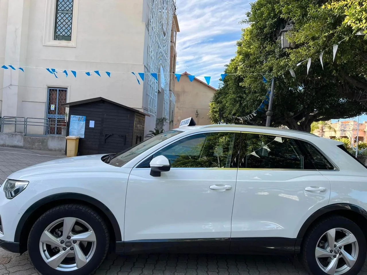 Audi Q3 2019 photo 3