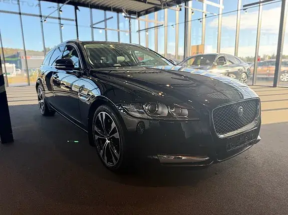 Jaguar Xf 2018 photo 2