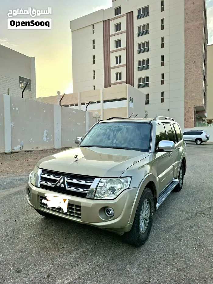 Mitsubishi Pajero 2013 photo 5