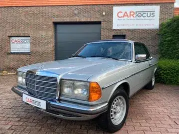 Mercedes-Benz 230Ce