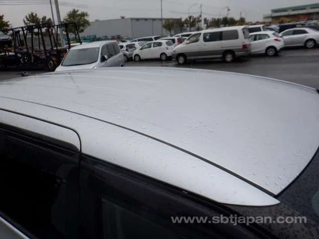 Toyota Sienta 2017 photo 5