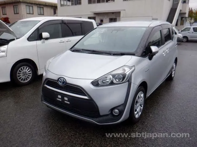 Toyota Sienta 2017 photo 2