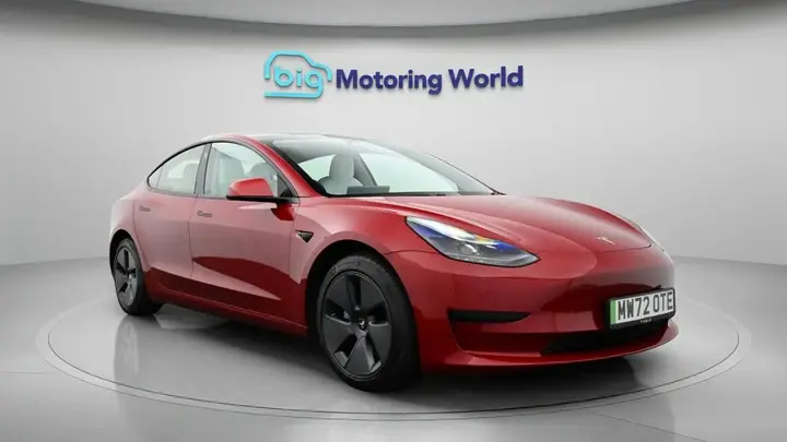 Tesla Model 3 2022 photo 4