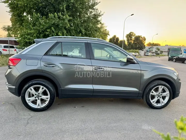Volkswagen T-Roc 2018 photo 4
