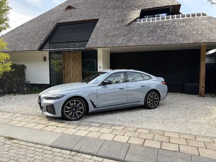BMW I4
