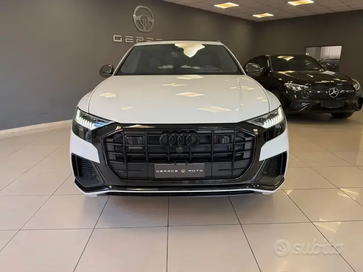 Audi Q8 2023 photo 2