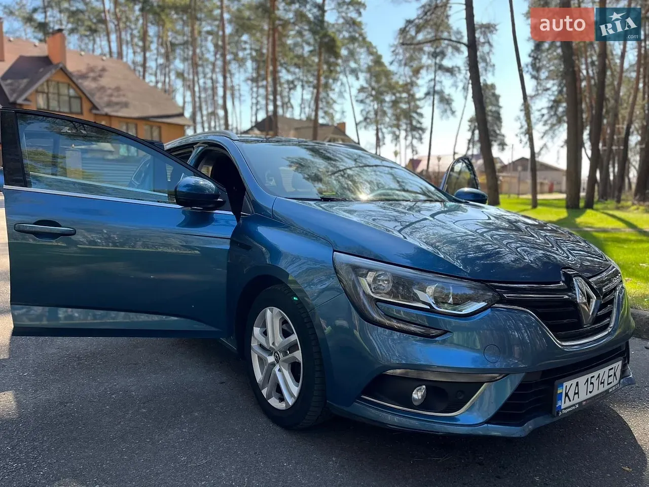 Renault Megane 2018 photo 2