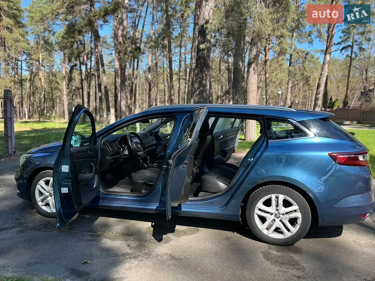 Renault Megane 2018 photo 4