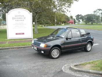 Peugeot 205 1990 photo 2