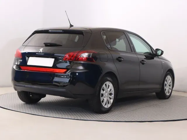 Peugeot 308 2019 photo 4