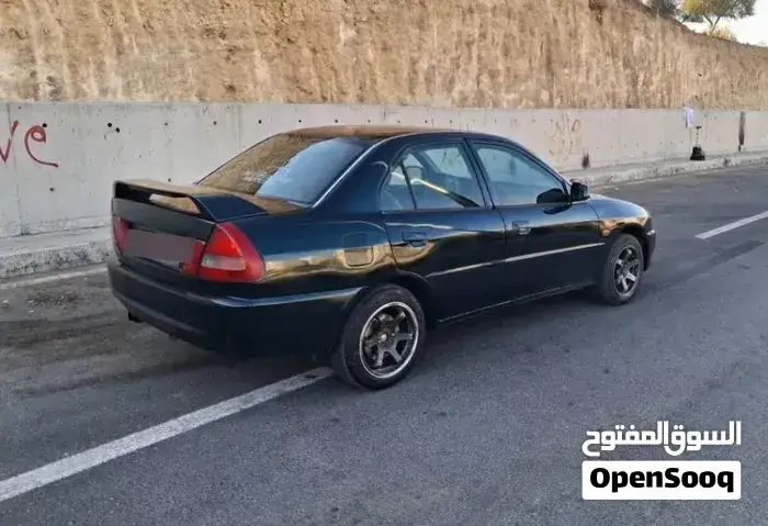 Mitsubishi Lancer 1997 photo 2