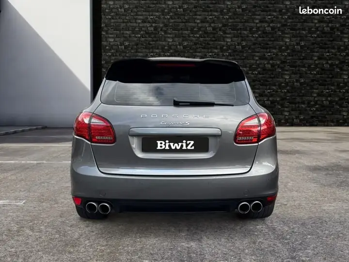 Porsche Cayenne 2012 photo 4