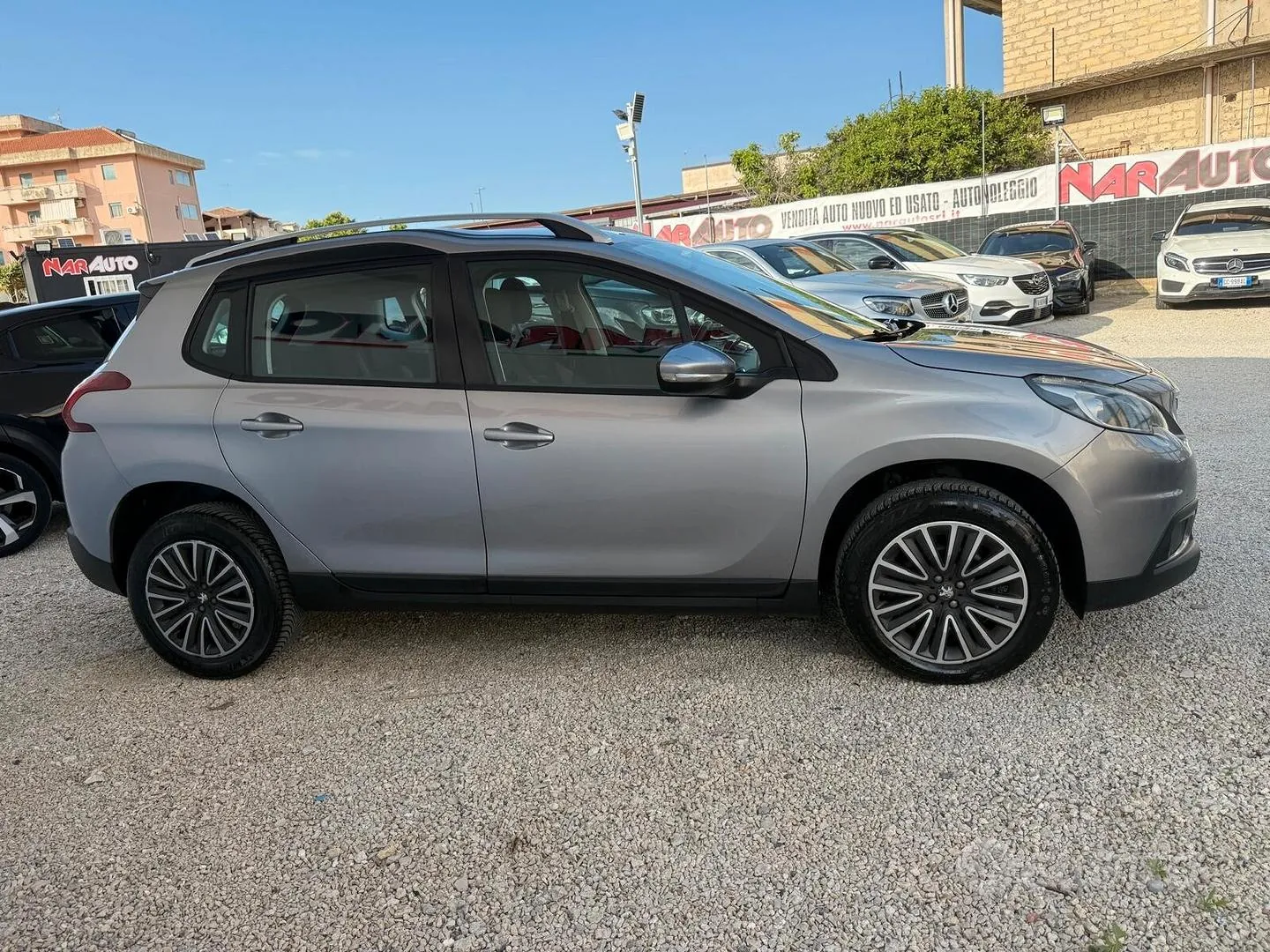 Peugeot 2008 2017 photo 5