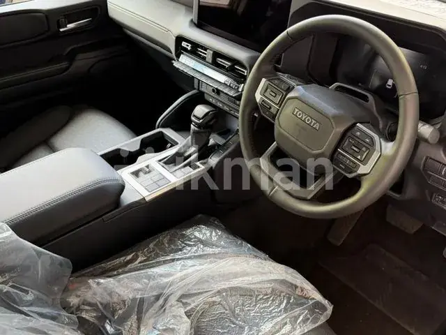 Toyota Land Cruiser Prado 2025 photo 2