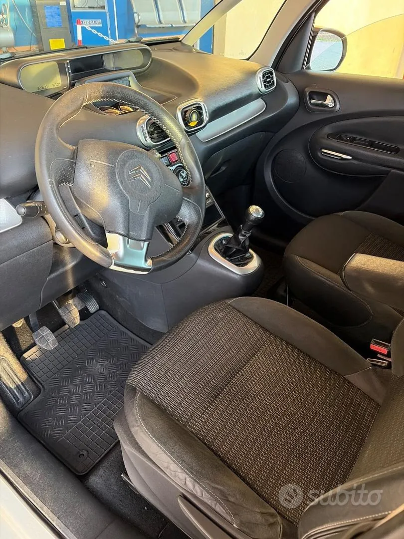 Citroen C3 Picasso 2010 photo 4