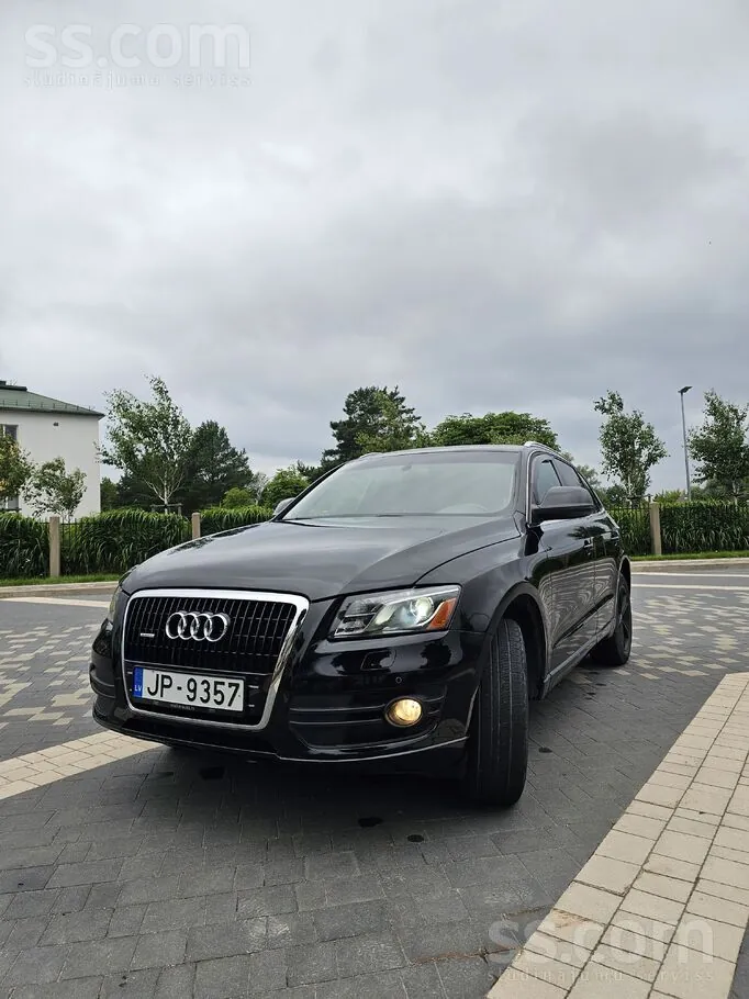 Audi Q5 2010 photo 2