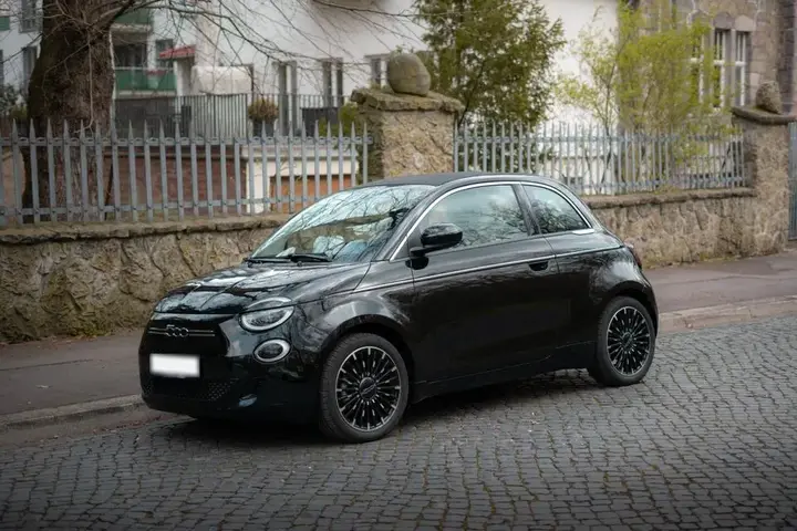 Fiat 500E