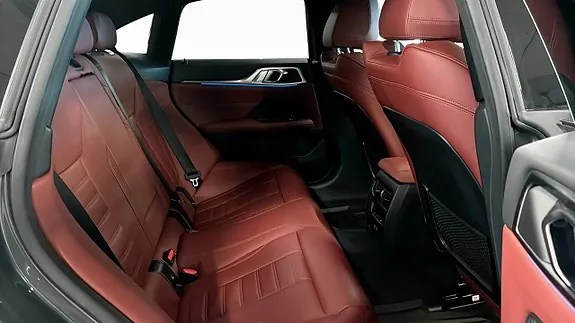 BMW I4 2022 photo 5