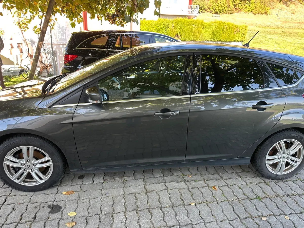 Ford Focus 2018 photo 2
