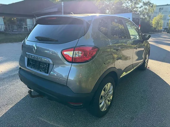 Renault Captur 2015 photo 2