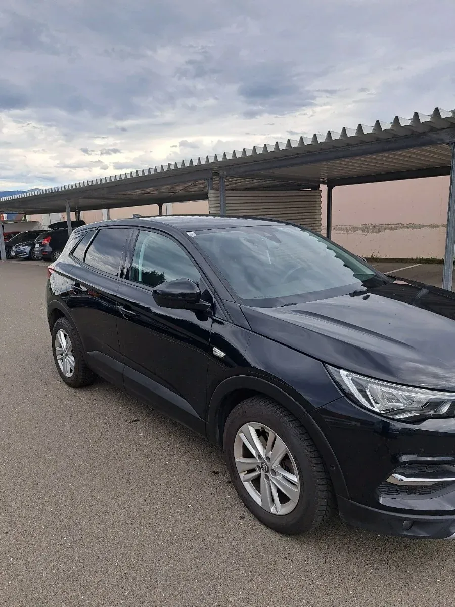 Opel Grandland X 2021 photo 2