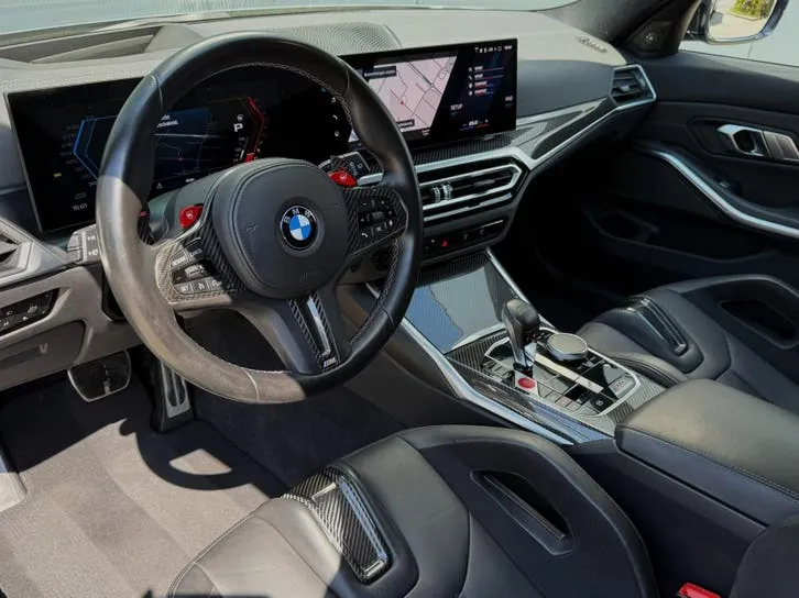 BMW 3 Series 2023 photo 2