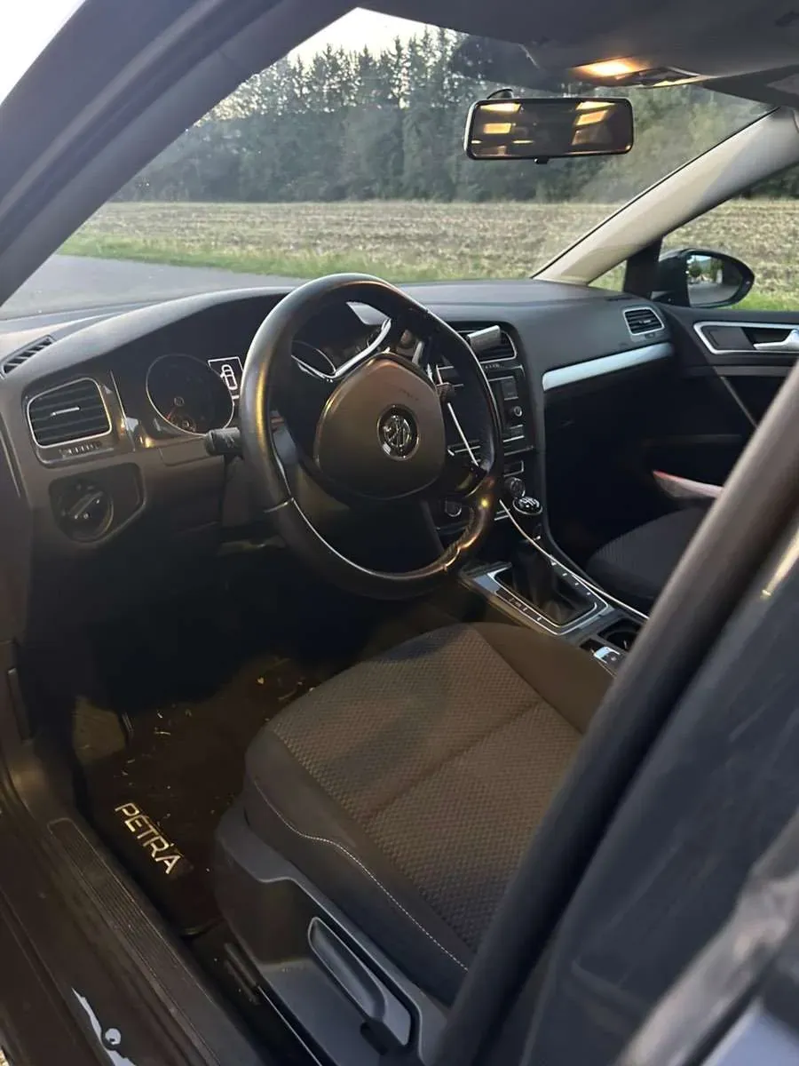 Volkswagen Golf 2017 photo 2
