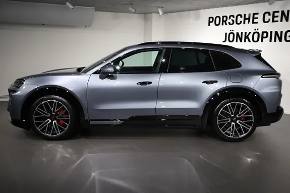 Porsche Cayenne Turbo 2026 photo 2