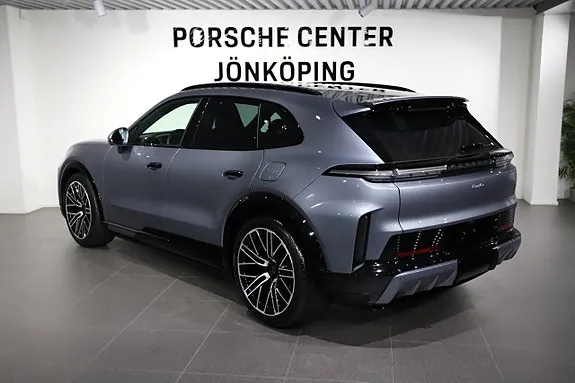 Porsche Cayenne Turbo 2026 photo 3