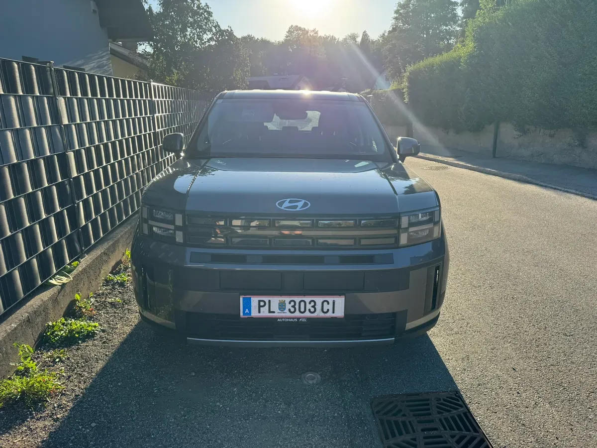 Hyundai Santa Fe 2024 photo 2
