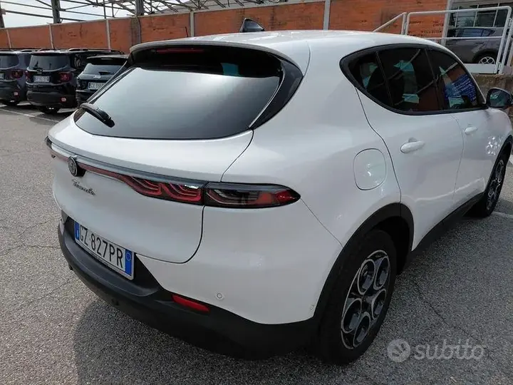 Alfa Romeo Tonale 2025 photo 4