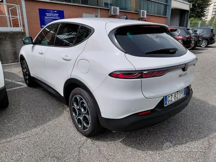 Alfa Romeo Tonale 2025 photo 5
