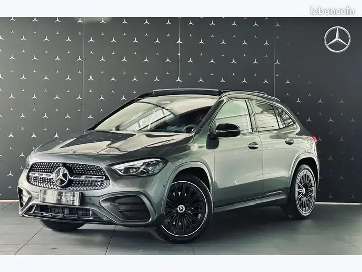 Mercedes-Benz Gla 200 Amg-Line