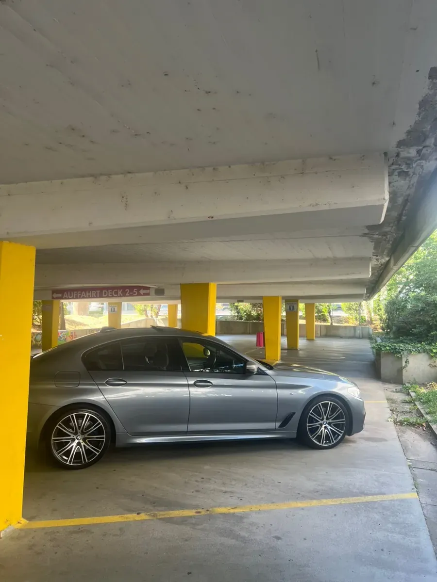 BMW 5 Series 2018 photo 3