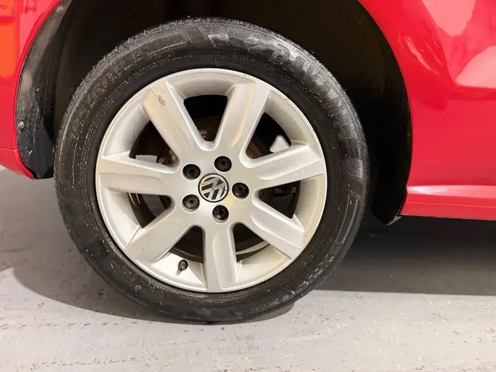 Volkswagen Polo 2014 photo 5