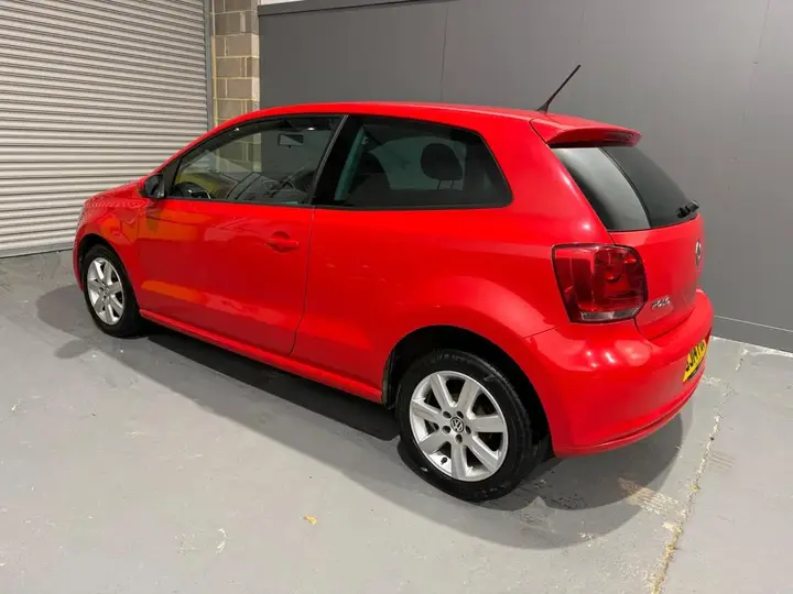 Volkswagen Polo 2014 photo 3