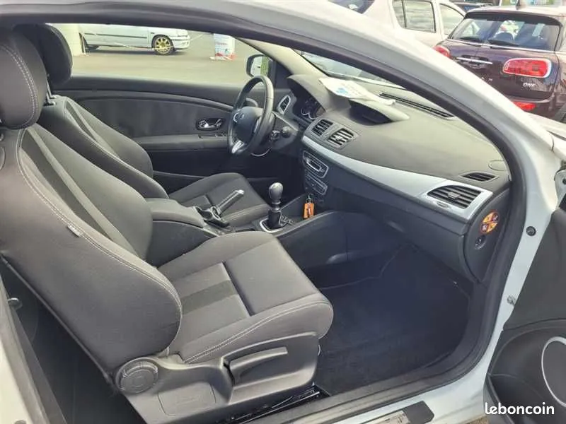 Renault Megane 2011 photo 5