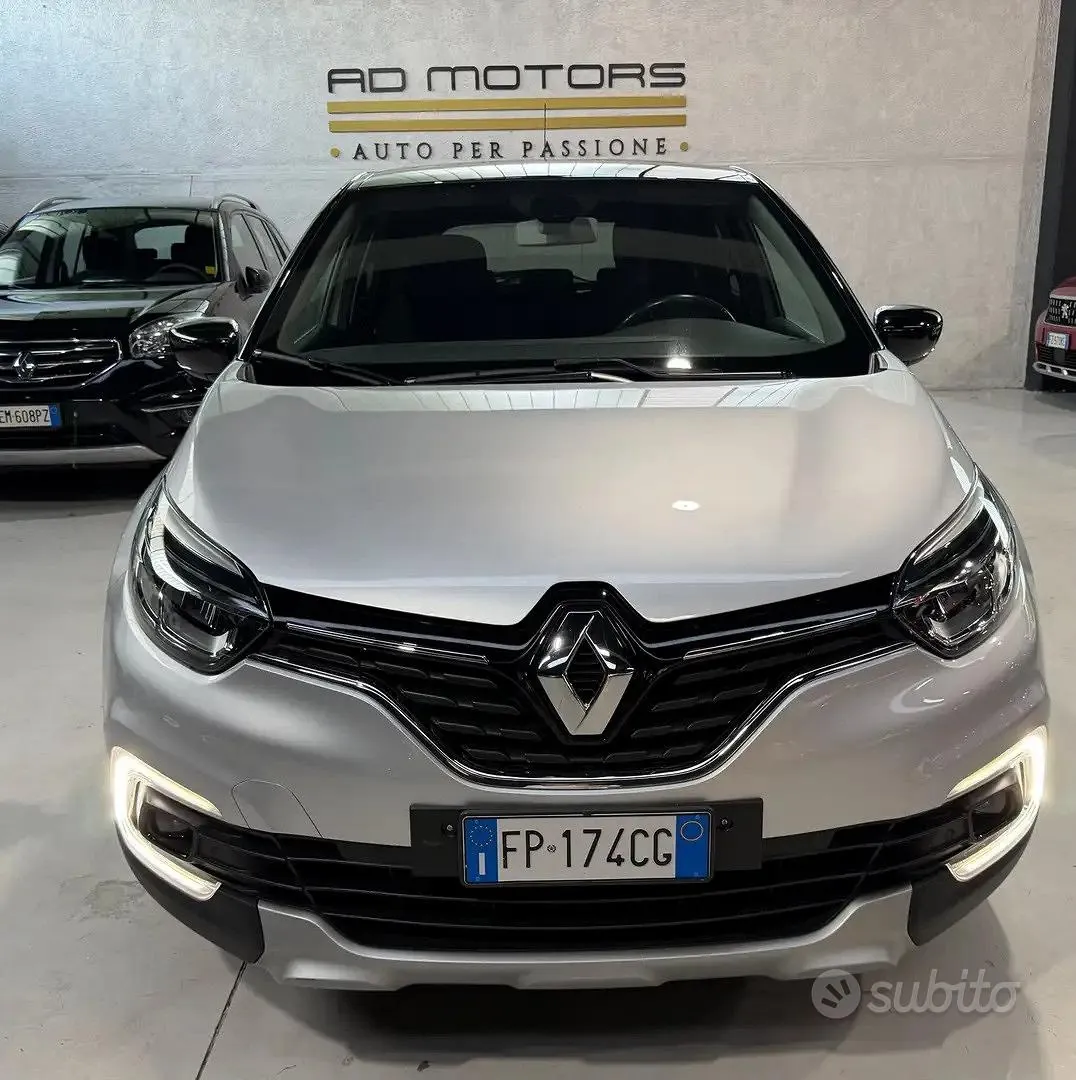 Renault Captur 2018 photo 2