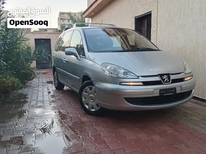 Peugeot 807 2008 photo 2