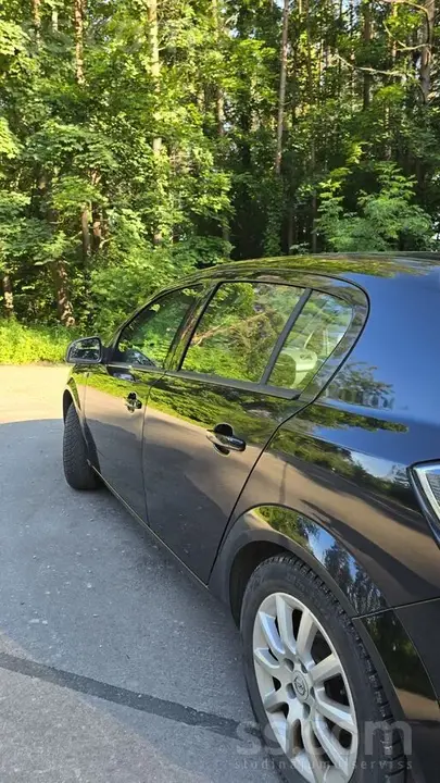 Opel Astra 2010 photo 4