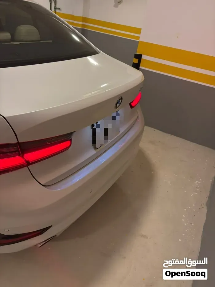 BMW 3 Series 2020 photo 4