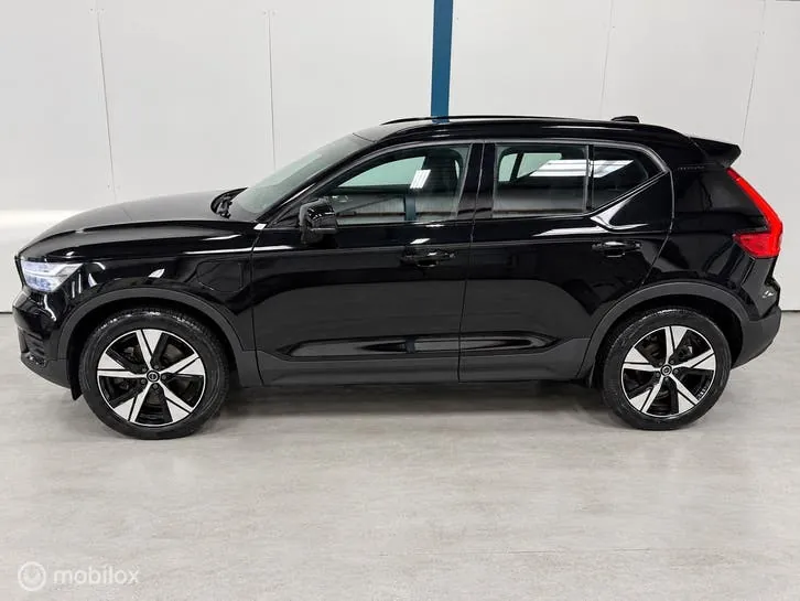 Volvo Xc40 2022 photo 2