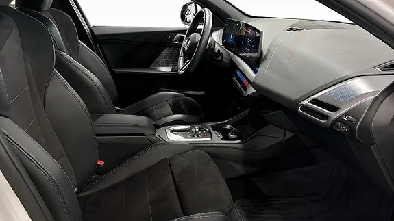 BMW 120 2026 photo 3