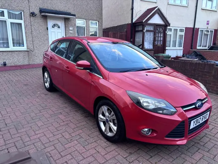 Ford Focus 2012 photo 3