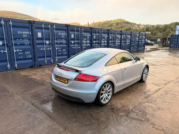 Audi Tt 2008 photo 4