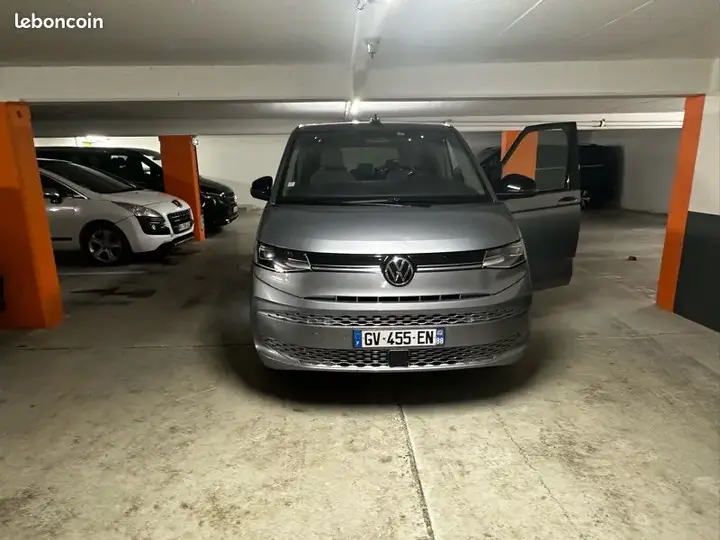 Volkswagen Multivan 2022 photo 2