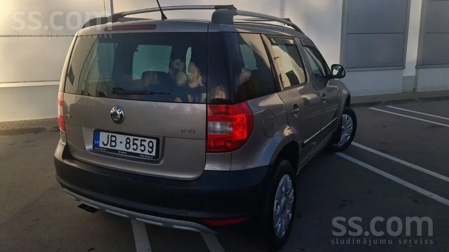 Skoda Yeti 2012 photo 5
