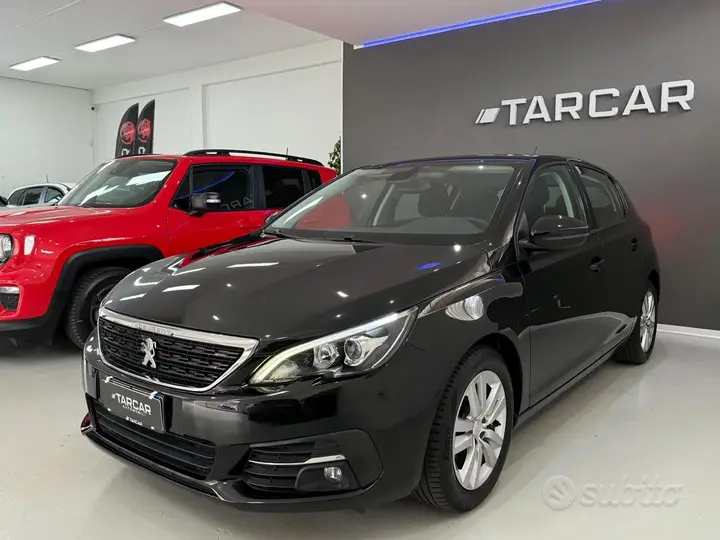 Peugeot 308 2019 photo 2