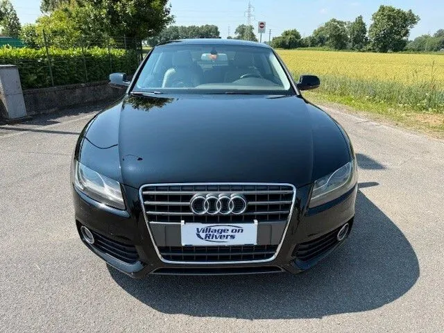 Audi A5 2011 photo 2